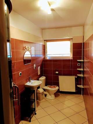 Проживание в семье Noclegi Kłodzko Verona Клодзко Стандартный двухместный номер с 2 отдельными кроватями и общей ванной комнатой-1